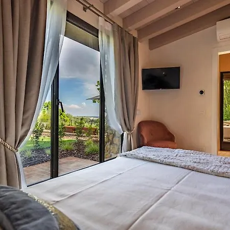 Aparthotel Dei Gelsi & Verona